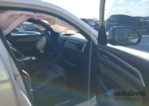 2023 Volkswagen Atlas Cross Sport 3.6L V6 Sel Premium R-Line z USA, uszkodzony, nr VIN 1V2FE2CA7PC223820